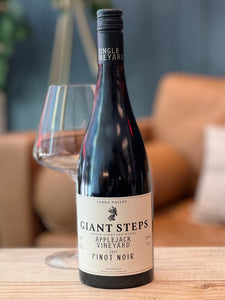 Pinot Noir, Giant Steps "Applejack Vineyard" 2021